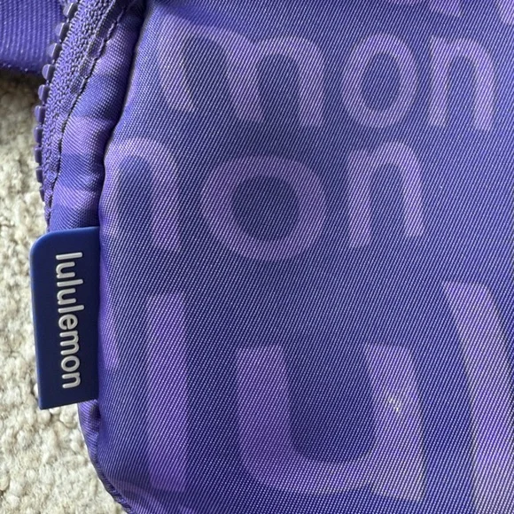 Lululemon Athletica Purple Crossbody Bag - Picture 2 of 6